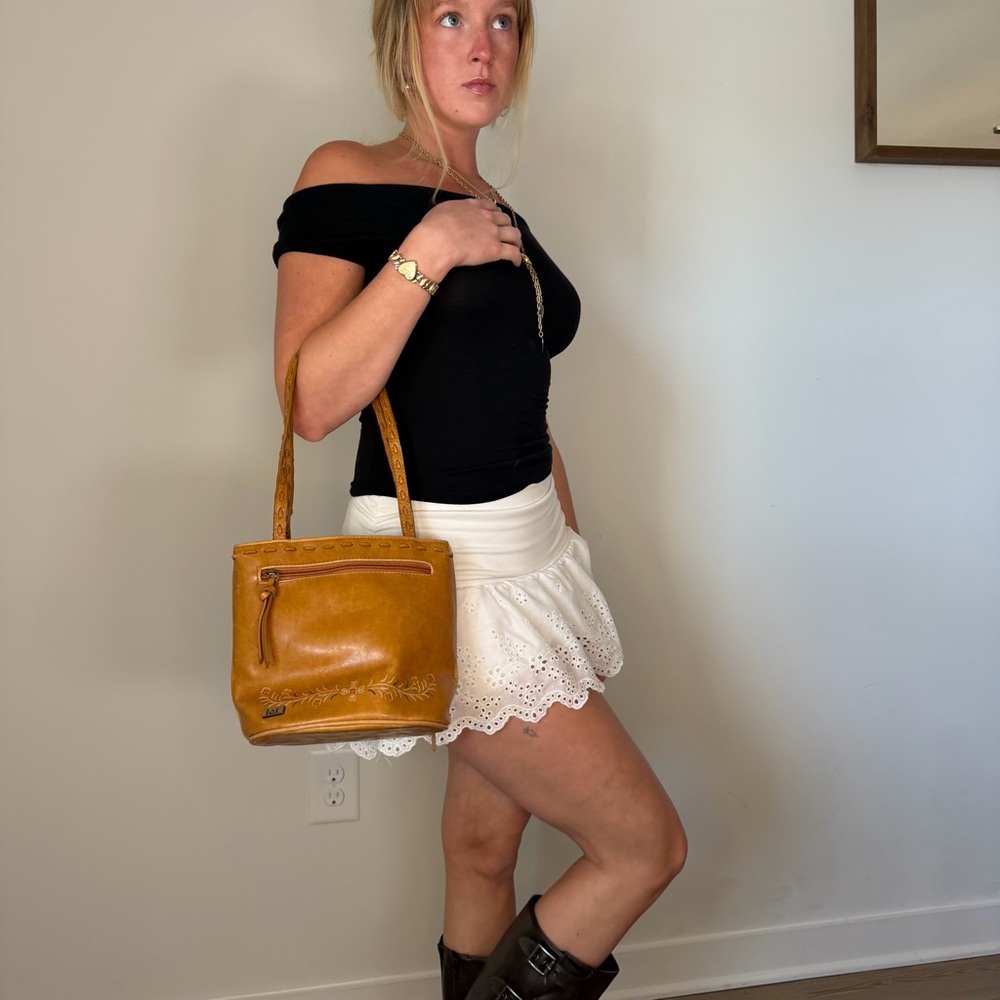 Vintage 90s lei floral faux leather bag